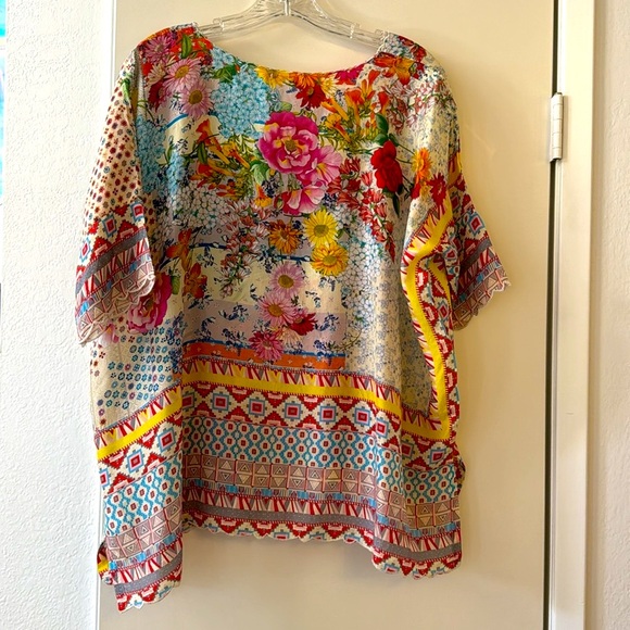 Johnny Was Silk Floral Luana Short Sleeve Tunic Blouse Top - Picture 9 of 16